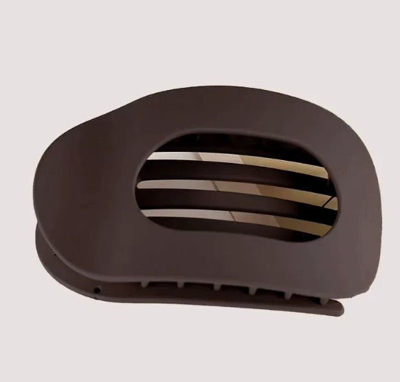 Luneya – Minimalist Flat Hair Clips for Everyday Elegance