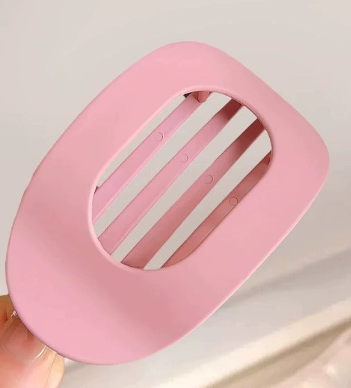 Luneya – Minimalist Flat Hair Clips for Everyday Elegance